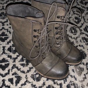 Combat wedge boots